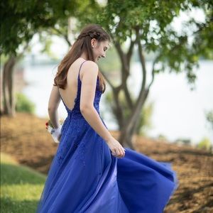 Meet your Posher, Ada